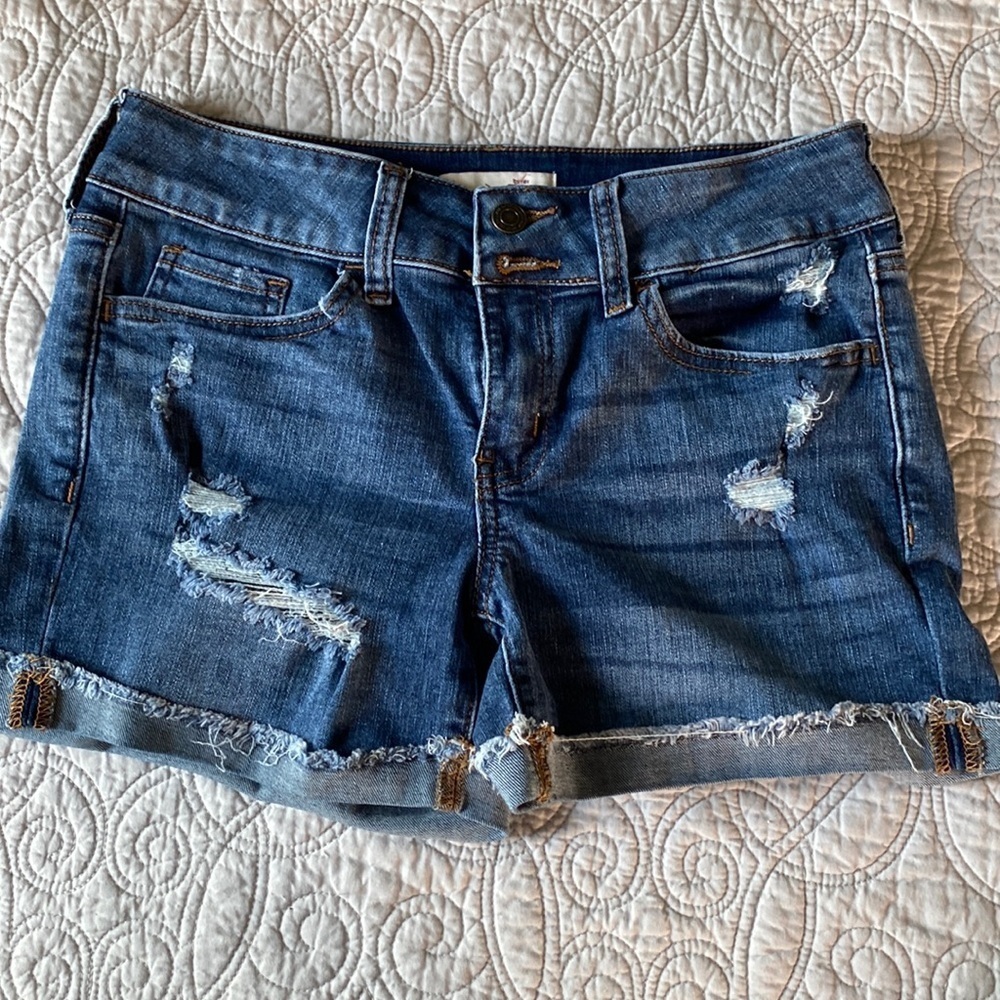 So Low Rise Midi Denim Shorts 7/28